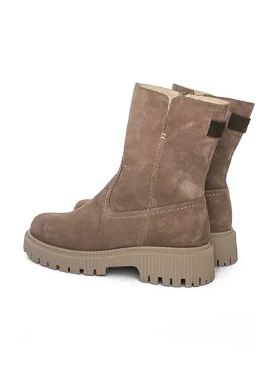 https://gut-shoes.ru/catalog/zhenshchiny/obuv/botinki/