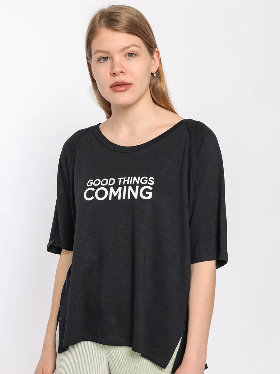 Из весенней коллекции 2002. Магазин comma красноярск. Comma одежда чей бренд. Comma одежда официальный сайт. Comma фото магазина.